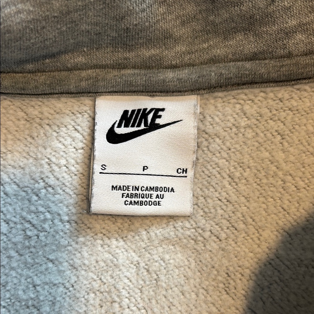 Nike Women’s Grey Sweater - Picture 3 of 4